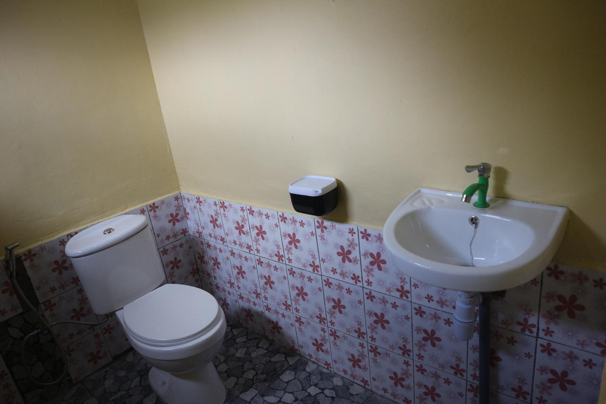 Tange Guest House Ruteng Εξωτερικό φωτογραφία